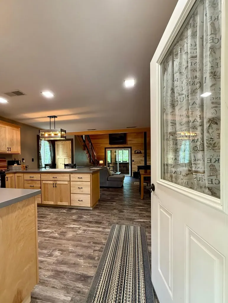 8 Breezy Knoll Lane Baileyville ME 04694