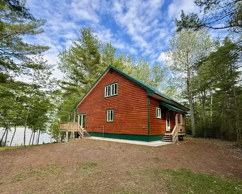 8 Breezy Knoll Lane Baileyville ME 04694