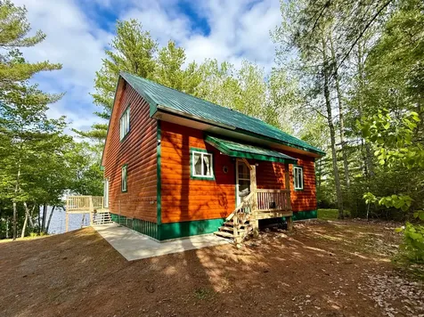 8 Breezy Knoll Lane Baileyville ME 04694