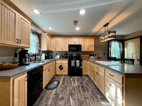 8 Breezy Knoll Lane Baileyville ME 04694