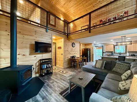 8 Breezy Knoll Lane Baileyville ME 04694