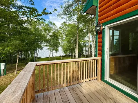 8 Breezy Knoll Lane Baileyville ME 04694