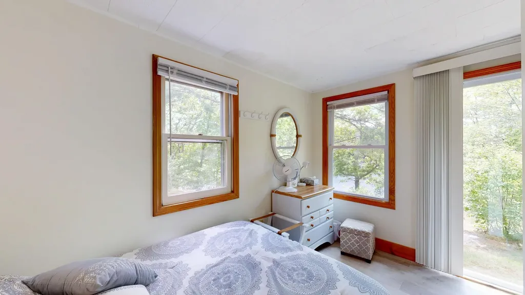 82 Rogers Neck Phippsburg ME 04562