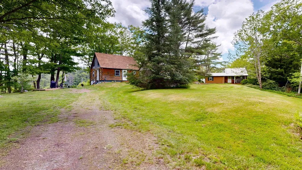 82 Rogers Neck Phippsburg ME 04562