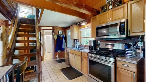 82 Rogers Neck Phippsburg ME 04562