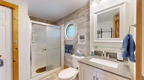 82 Rogers Neck Phippsburg ME 04562
