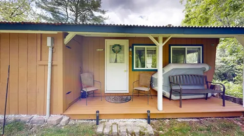 82 Rogers Neck Phippsburg ME 04562
