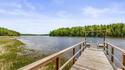 82 Rogers Neck Phippsburg ME 04562