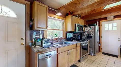 82 Rogers Neck Phippsburg ME 04562