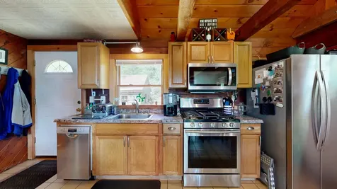 82 Rogers Neck Phippsburg ME 04562