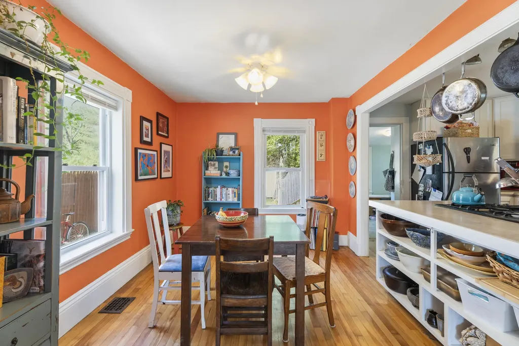 54 Chamberlain Street Brewer ME 04412