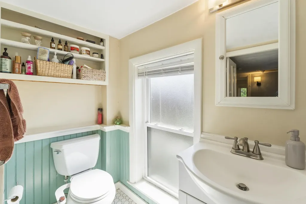 54 Chamberlain Street Brewer ME 04412