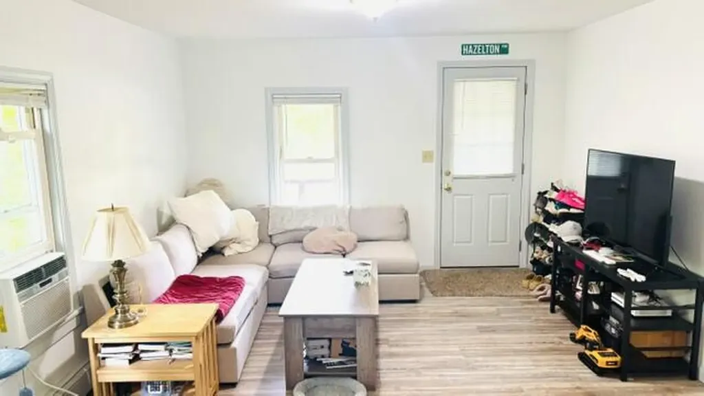 549 Roosevelt Trail Windham ME 04062