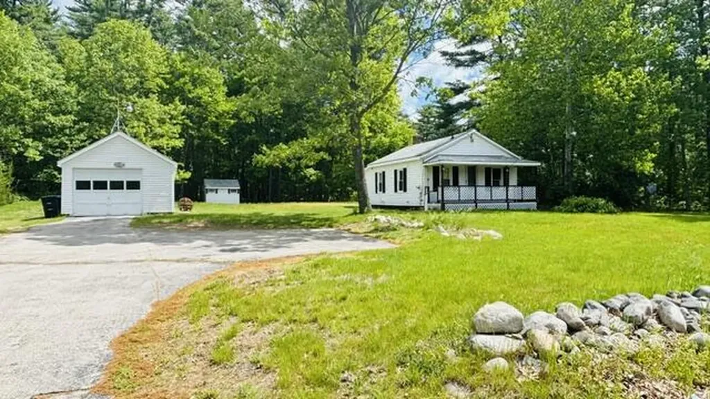 549 Roosevelt Trail Windham ME 04062