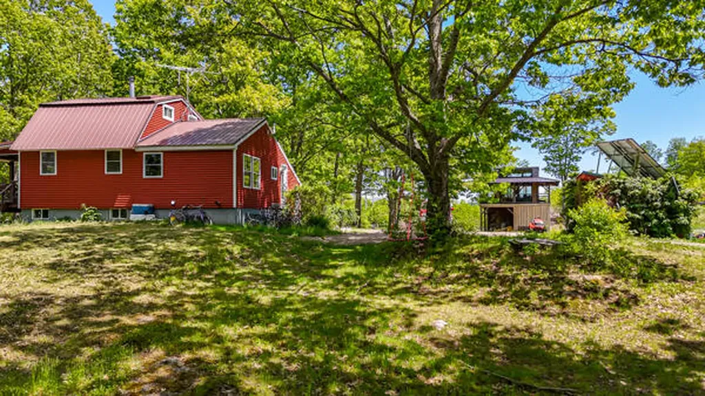 48 Piper Lane Parsonsfield ME 04047