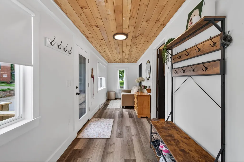 10 Salem Court Bangor ME 04401