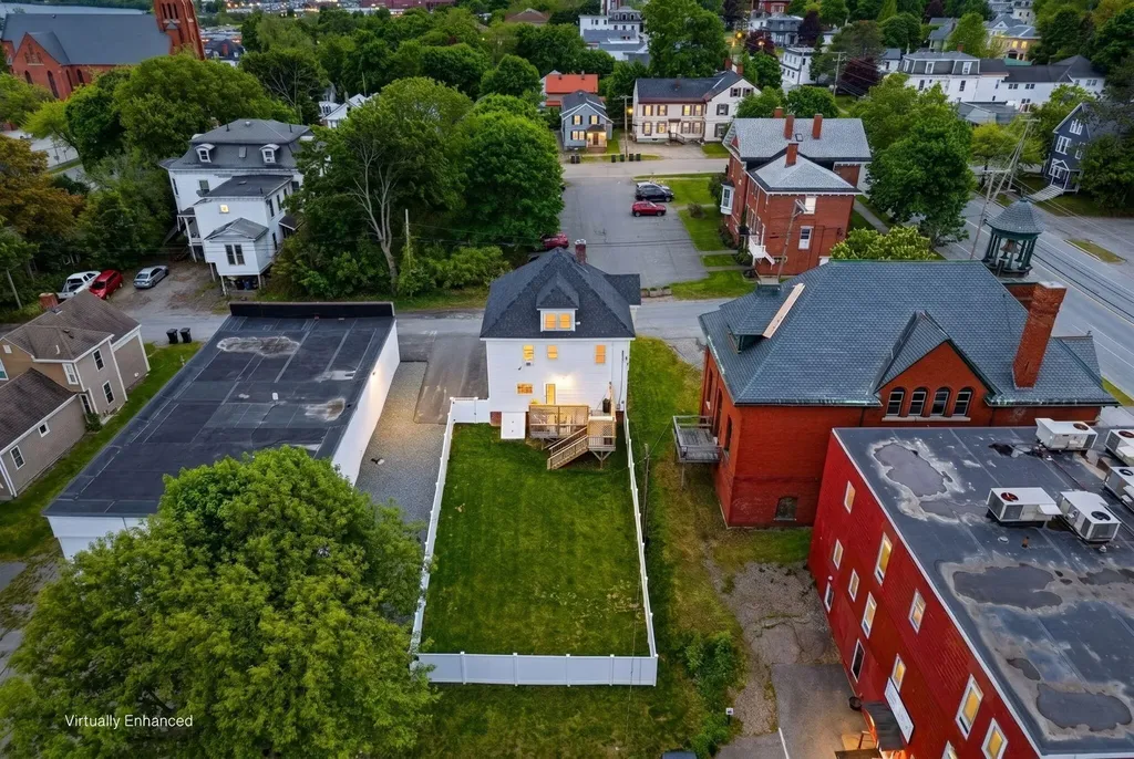 10 Salem Court Bangor ME 04401