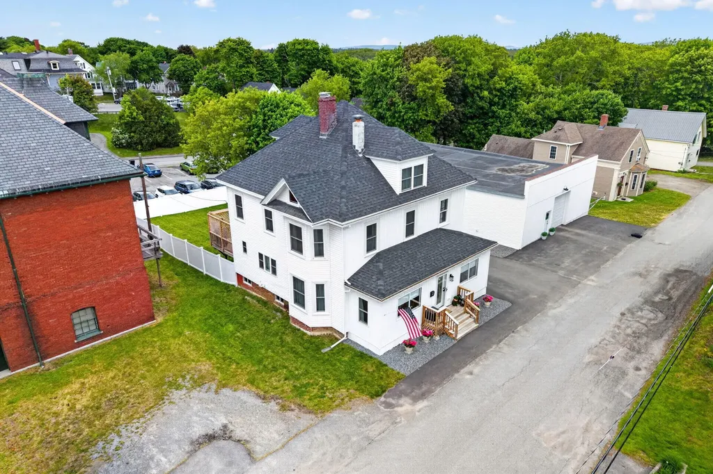 10 Salem Court Bangor ME 04401