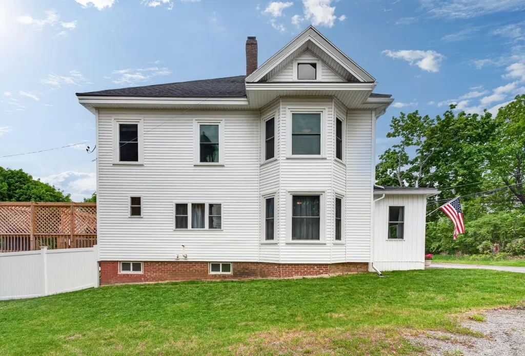10 Salem Court Bangor ME 04401