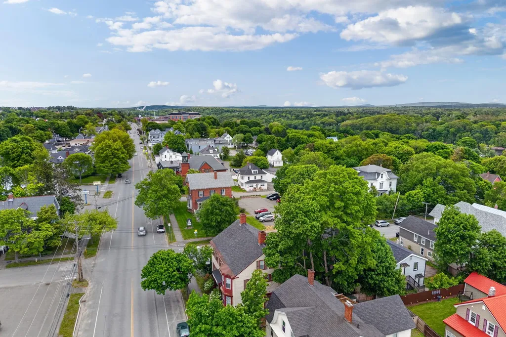 10 Salem Court Bangor ME 04401