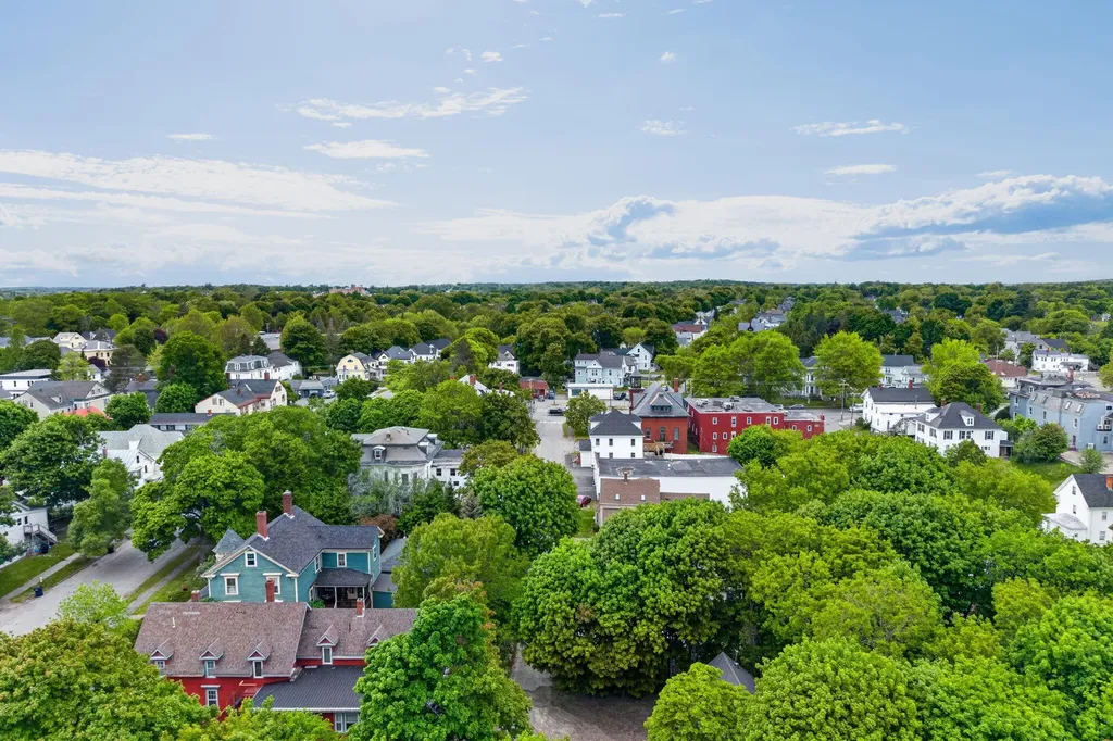 10 Salem Court Bangor ME 04401