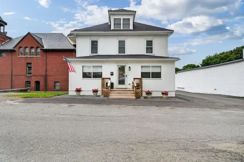 10 Salem Court Bangor ME 04401