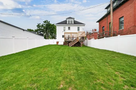 10 Salem Court Bangor ME 04401