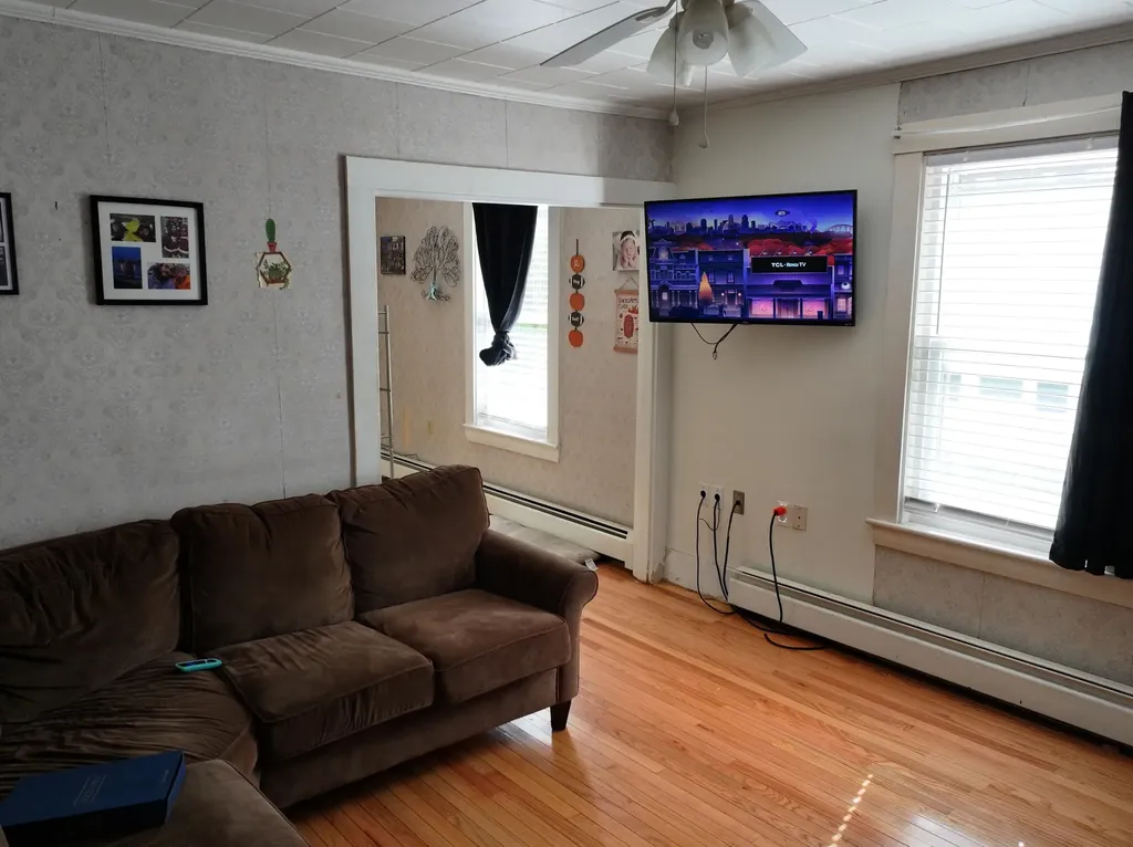 16 Bartlett Street Gardiner ME 04345