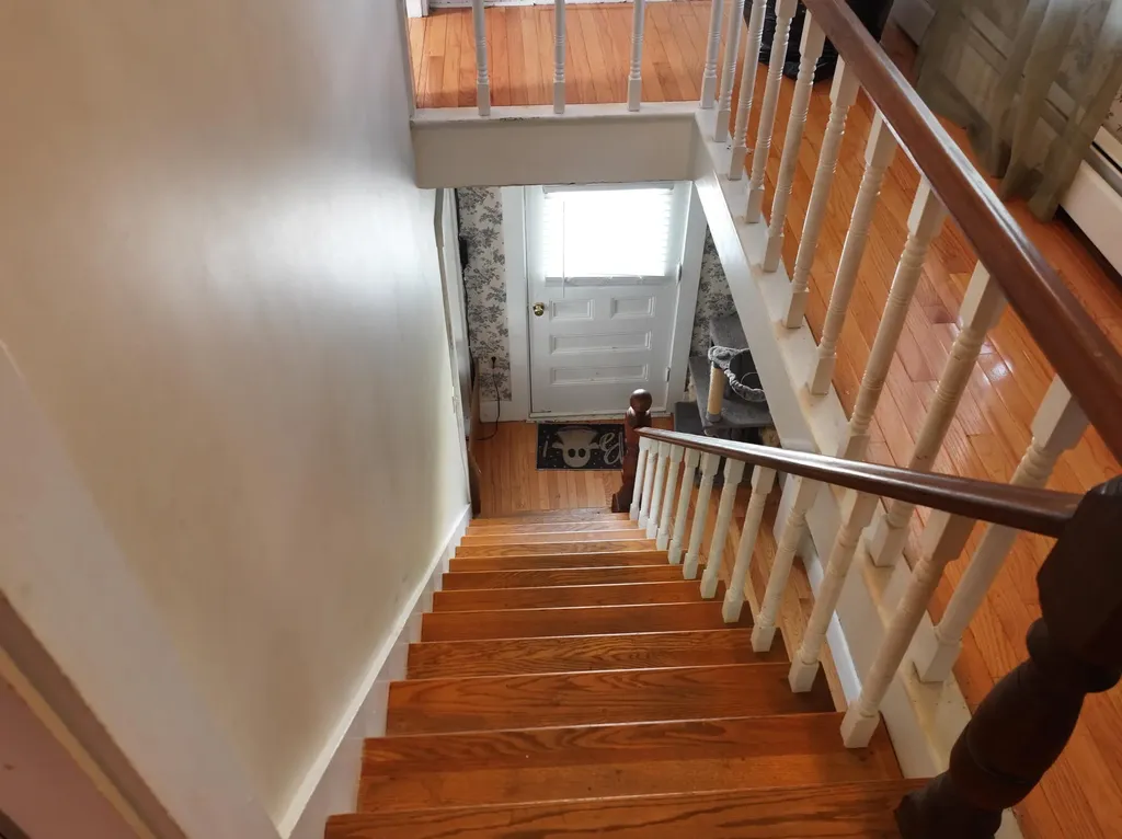 16 Bartlett Street Gardiner ME 04345