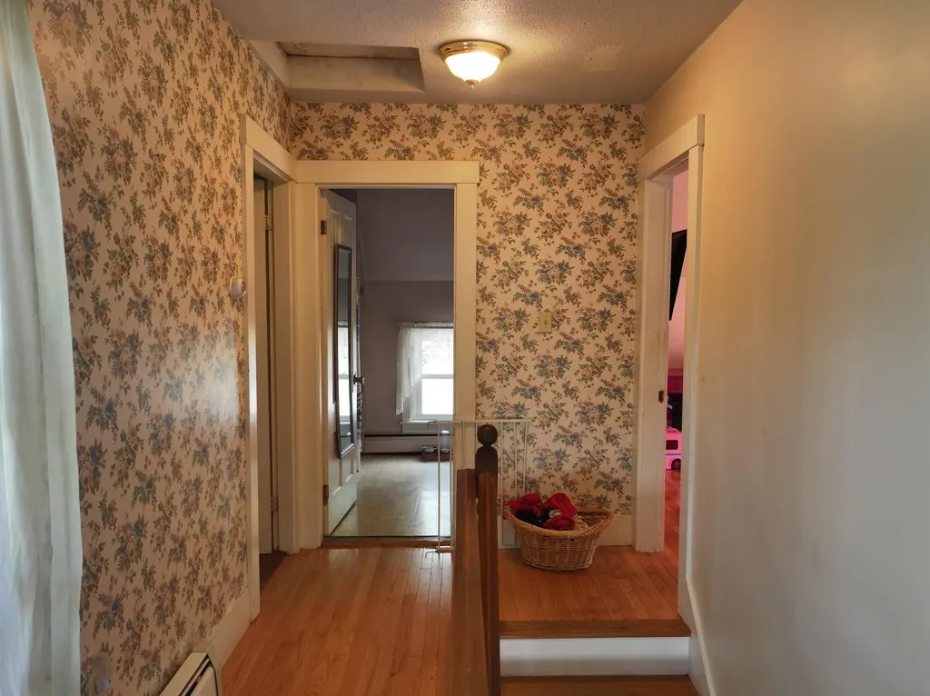 16 Bartlett Street Gardiner ME 04345