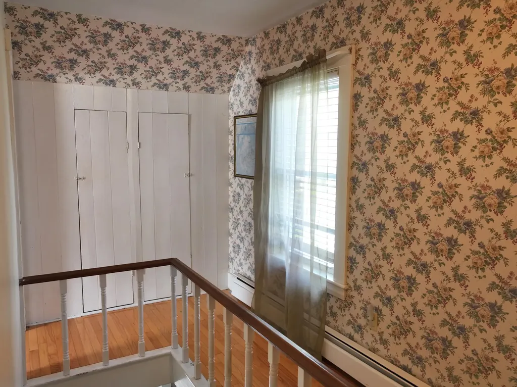 16 Bartlett Street Gardiner ME 04345
