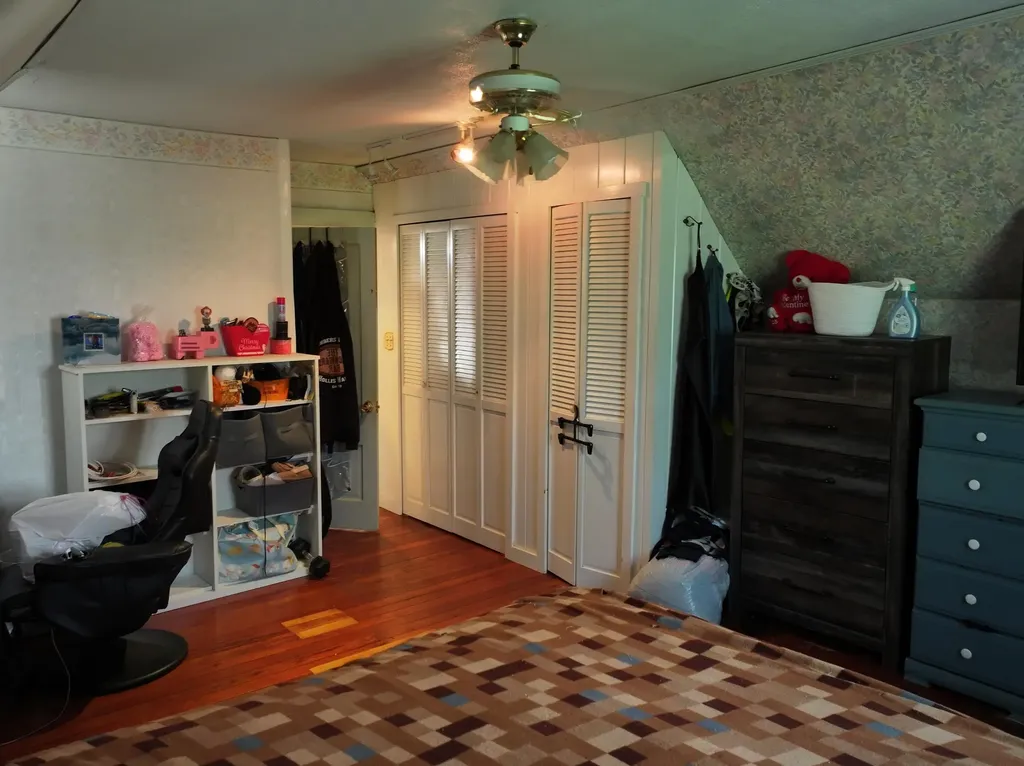 16 Bartlett Street Gardiner ME 04345