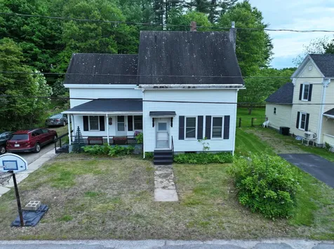 16 Bartlett Street Gardiner ME 04345