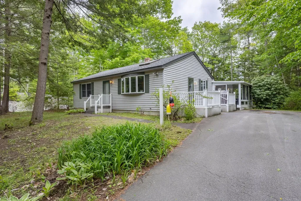 11 Frost Brook Lane Freeport ME 04032