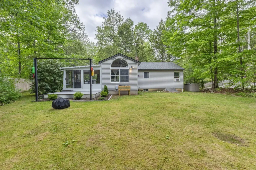11 Frost Brook Lane Freeport ME 04032