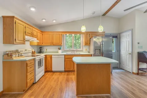 11 Frost Brook Lane Freeport ME 04032