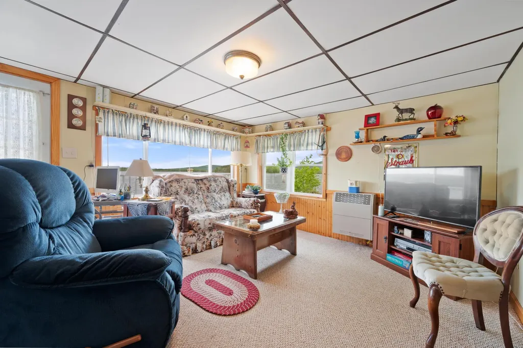 212 Sibley Road Burlington ME 04417