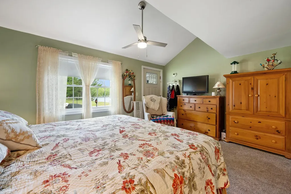 212 Sibley Road Burlington ME 04417