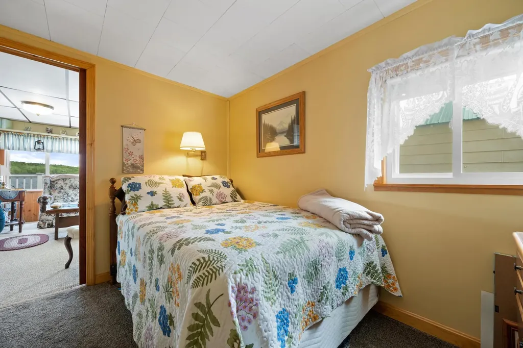 212 Sibley Road Burlington ME 04417