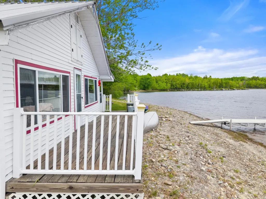 212 Sibley Road Burlington ME 04417