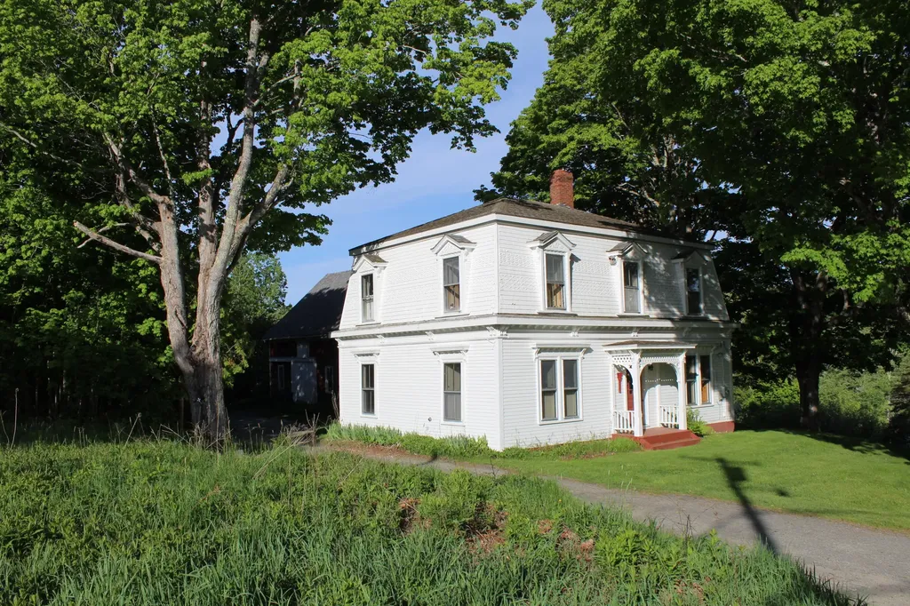 9 Academy Hill Road East Machias ME 04630
