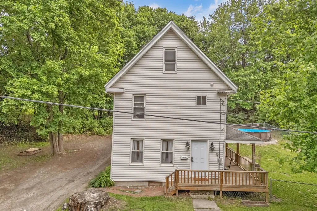 26 Island Avenue Orono ME 04473