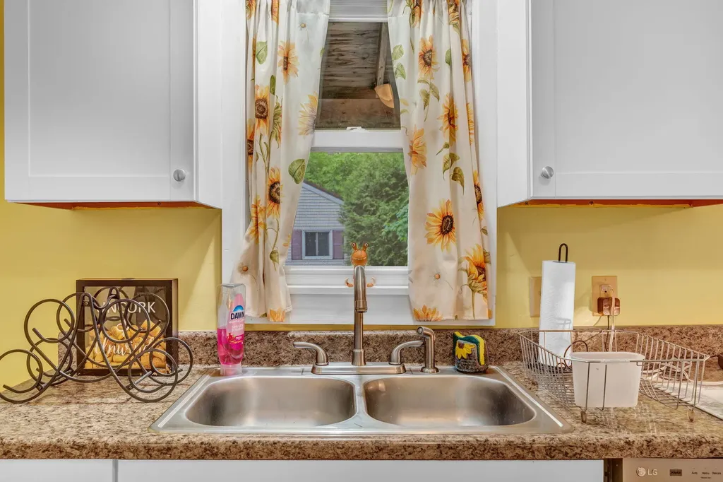 26 Island Avenue Orono ME 04473