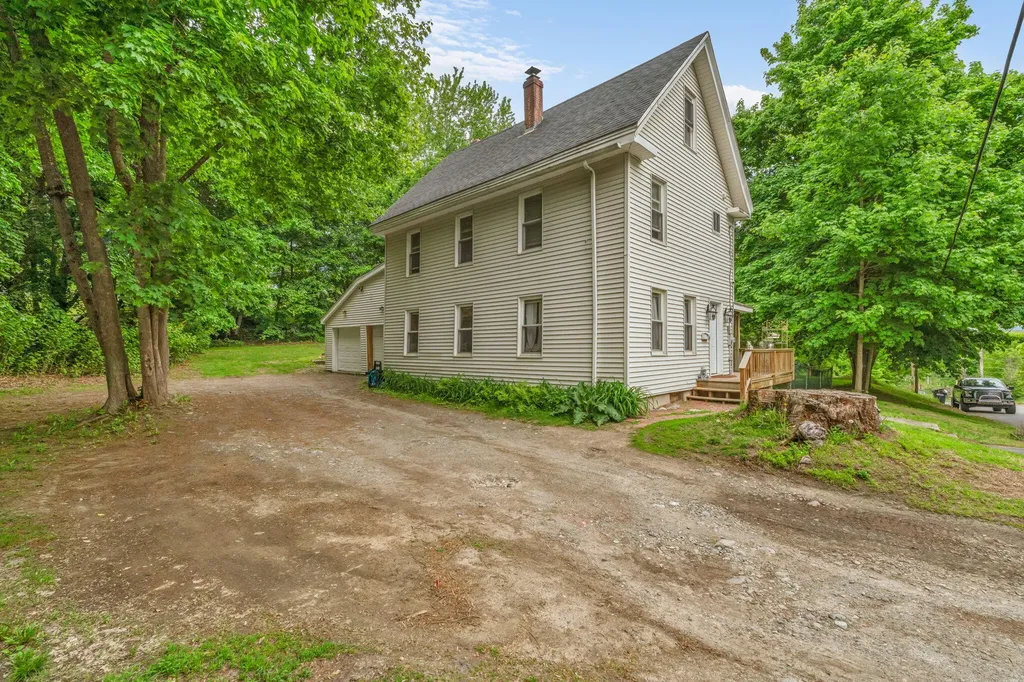 26 Island Avenue Orono ME 04473