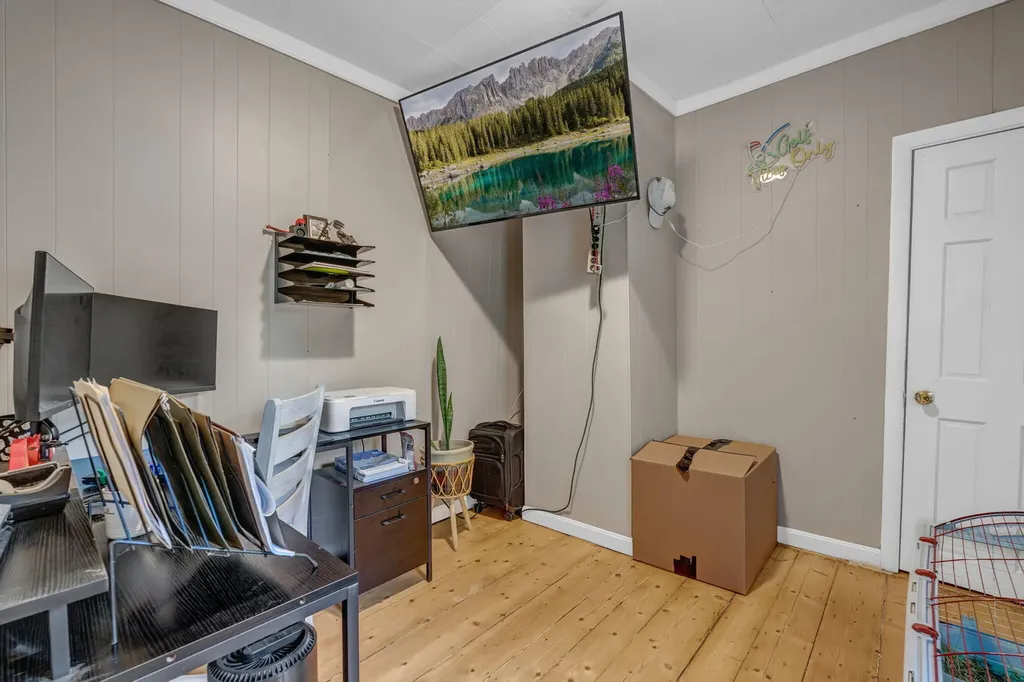 26 Island Avenue Orono ME 04473