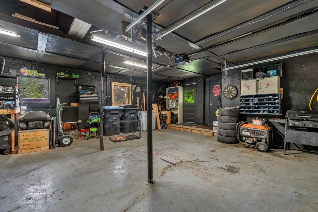 26 Island Avenue Orono ME 04473