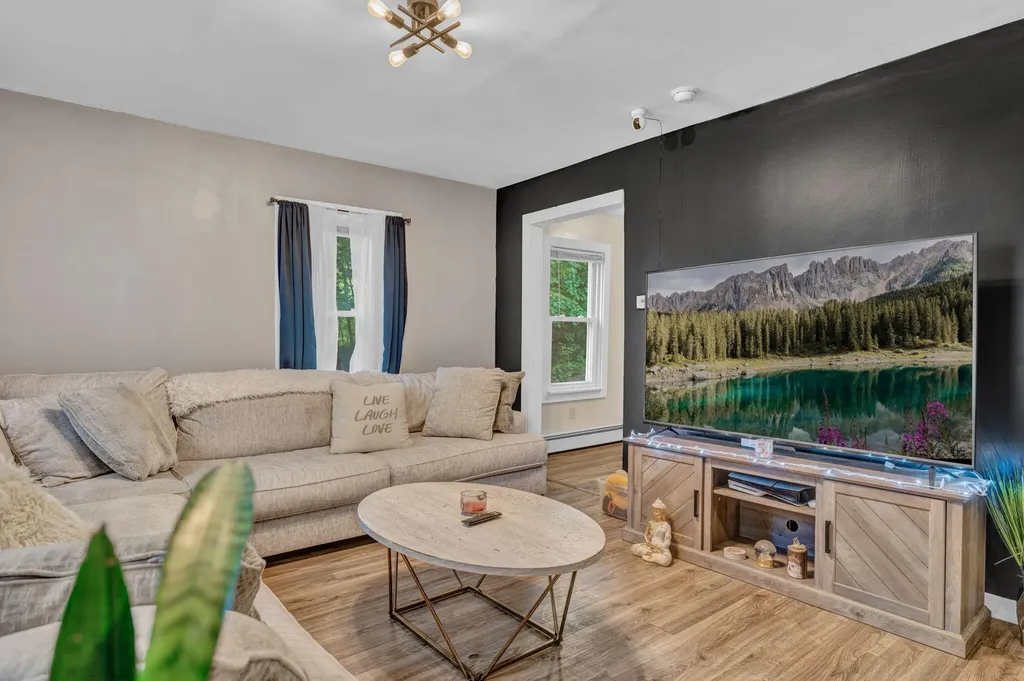 26 Island Avenue Orono ME 04473