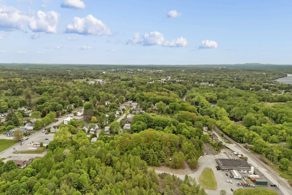 26 Island Avenue Orono ME 04473