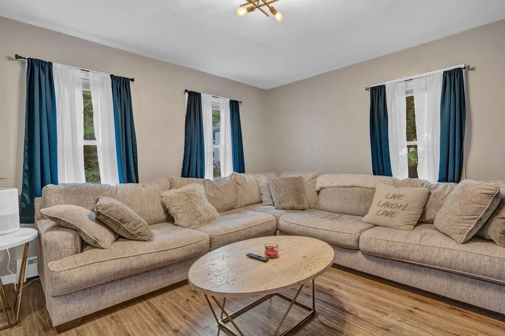 26 Island Avenue Orono ME 04473