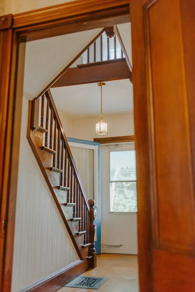 12 Lincoln Street Rockland ME 04841